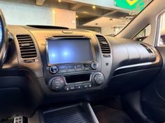 KIA CERATO 1.6 SX E.233 16V 2014/2014 AUTOGRIF MOTORS CAMPO BOM / Carros no Vale