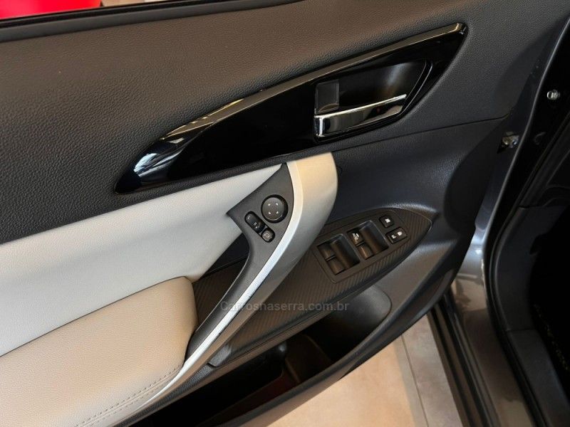 MITSUBISHI ECLIPSE CROSS 1.5 HPE-S 16V 2023/2023 AUTOGRIF MOTORS CAMPO BOM / Carros no Vale MITSUBISHI ECLIPSE CROSS 1.5 HPE-S 16V 2023/2023 AUTOGRIF MOTORS CAMPO BOM / Carros no Vale