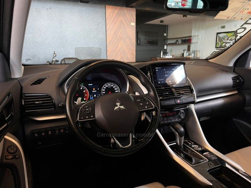 MITSUBISHI ECLIPSE CROSS 1.5 HPE-S 16V 2023/2023 AUTOGRIF MOTORS CAMPO BOM / Carros no Vale MITSUBISHI ECLIPSE CROSS 1.5 HPE-S 16V 2023/2023 AUTOGRIF MOTORS CAMPO BOM / Carros no Vale