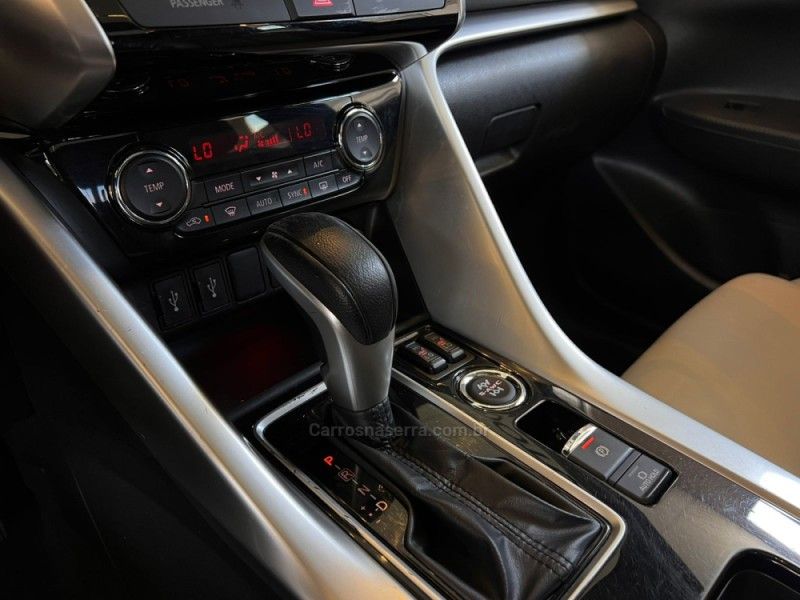 MITSUBISHI ECLIPSE CROSS 1.5 HPE-S 16V 2023/2023 AUTOGRIF MOTORS CAMPO BOM / Carros no Vale MITSUBISHI ECLIPSE CROSS 1.5 HPE-S 16V 2023/2023 AUTOGRIF MOTORS CAMPO BOM / Carros no Vale