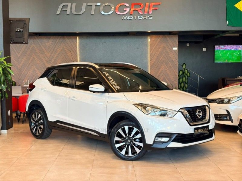 NISSAN KICKS 1.6 16V SL XTRONIC 2017/2017 AUTOGRIF MOTORS CAMPO BOM / Carros no Vale NISSAN KICKS 1.6 16V SL XTRONIC 2017/2017 AUTOGRIF MOTORS CAMPO BOM / Carros no Vale