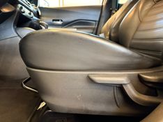 NISSAN KICKS 1.6 16V SL XTRONIC 2017/2017 AUTOGRIF MOTORS CAMPO BOM / Carros no Vale