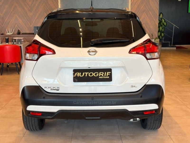 NISSAN KICKS 1.6 16V SL XTRONIC 2017/2017 AUTOGRIF MOTORS CAMPO BOM / Carros no Vale NISSAN KICKS 1.6 16V SL XTRONIC 2017/2017 AUTOGRIF MOTORS CAMPO BOM / Carros no Vale