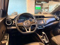 NISSAN KICKS 1.6 16V SL XTRONIC 2017/2017 AUTOGRIF MOTORS CAMPO BOM / Carros no Vale