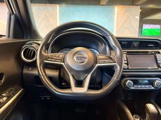 NISSAN KICKS 1.6 16V SL XTRONIC 2017/2017 AUTOGRIF MOTORS CAMPO BOM / Carros no Vale