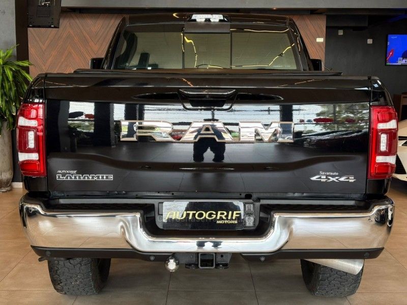 RAM 2500 LARAMIE 6.7 CD 4X4 TDI 2024/2024 AUTOGRIF MOTORS CAMPO BOM / Carros no Vale RAM 2500 LARAMIE 6.7 CD 4X4 TDI 2024/2024 AUTOGRIF MOTORS CAMPO BOM / Carros no Vale