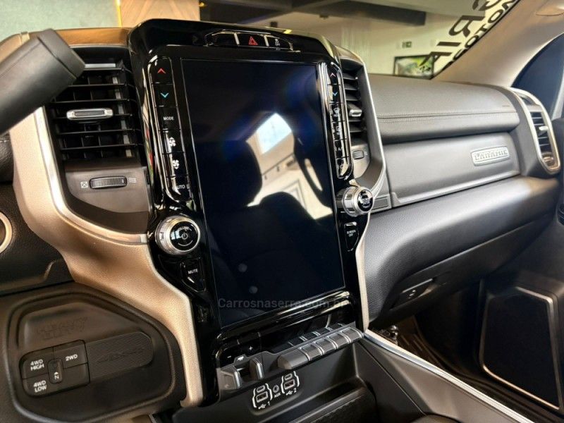 RAM 2500 LARAMIE 6.7 CD 4X4 TDI 2024/2024 AUTOGRIF MOTORS CAMPO BOM / Carros no Vale RAM 2500 LARAMIE 6.7 CD 4X4 TDI 2024/2024 AUTOGRIF MOTORS CAMPO BOM / Carros no Vale