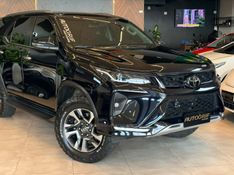 TOYOTA HILUX SW4 2.8 4X4 SRX PLATINUM TURBO 7 LUGARES 2024/2024 AUTOGRIF MOTORS CAMPO BOM / Carros no Vale
