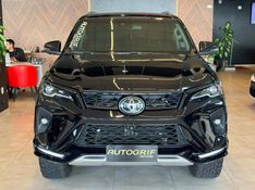 TOYOTA HILUX SW4 2.8 4X4 SRX PLATINUM TURBO 7 LUGARES 2024/2024 AUTOGRIF MOTORS CAMPO BOM / Carros no Vale