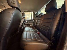 VOLKSWAGEN AMAROK 3.0 V6 TDI HIGHLINE CD 4MOTION 2018/2018 AUTOGRIF MOTORS CAMPO BOM / Carros no Vale