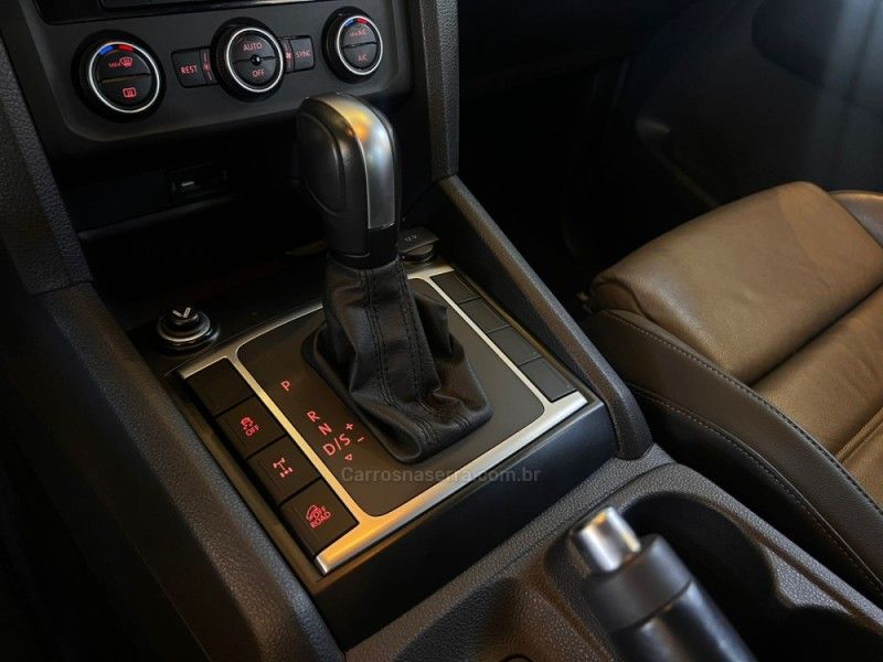 VOLKSWAGEN AMAROK 3.0 V6 TDI HIGHLINE CD 4MOTION 2023/2023 AUTOGRIF MOTORS CAMPO BOM / Carros no Vale VOLKSWAGEN AMAROK 3.0 V6 TDI HIGHLINE CD 4MOTION 2023/2023 AUTOGRIF MOTORS CAMPO BOM / Carros no Vale