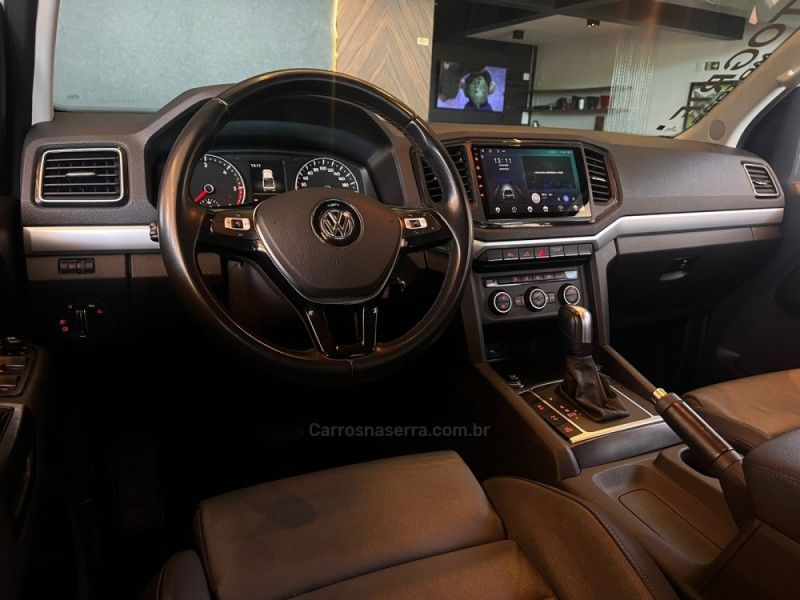 VOLKSWAGEN AMAROK 3.0 V6 TDI HIGHLINE CD 4MOTION 2023/2023 AUTOGRIF MOTORS CAMPO BOM / Carros no Vale VOLKSWAGEN AMAROK 3.0 V6 TDI HIGHLINE CD 4MOTION 2023/2023 AUTOGRIF MOTORS CAMPO BOM / Carros no Vale