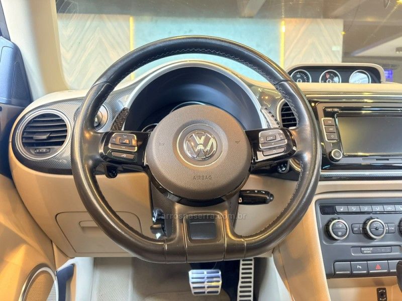 VOLKSWAGEN FUSCA 2.0 TSI 16V 2013/2013 AUTOGRIF MOTORS CAMPO BOM / Carros no Vale VOLKSWAGEN FUSCA 2.0 TSI 16V 2013/2013 AUTOGRIF MOTORS CAMPO BOM / Carros no Vale