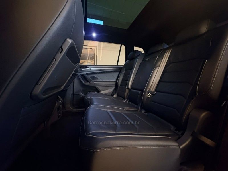 VOLKSWAGEN TIGUAN 2.0 ALLSPACE R-LINE 350 TSI 4X4 2020/2020 AUTOGRIF MOTORS CAMPO BOM / Carros no Vale