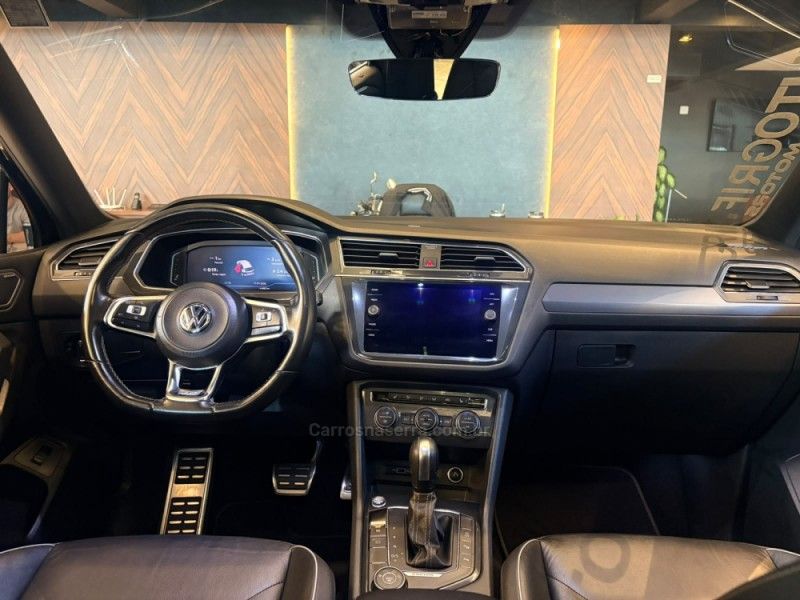 VOLKSWAGEN TIGUAN 2.0 ALLSPACE R-LINE 350 TSI 4X4 2020/2020 AUTOGRIF MOTORS CAMPO BOM / Carros no Vale VOLKSWAGEN TIGUAN 2.0 ALLSPACE R-LINE 350 TSI 4X4 2020/2020 AUTOGRIF MOTORS CAMPO BOM / Carros no Vale