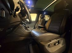 VOLKSWAGEN TIGUAN 2.0 ALLSPACE R-LINE 350 TSI 4X4 2020/2020 AUTOGRIF MOTORS CAMPO BOM / Carros no Vale