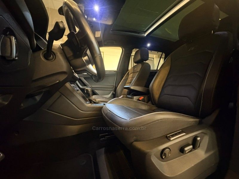 VOLKSWAGEN TIGUAN 2.0 ALLSPACE R-LINE 350 TSI 4X4 2020/2020 AUTOGRIF MOTORS CAMPO BOM / Carros no Vale
