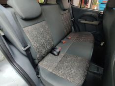 Fiat UNO VIVACE Celeb 1.0 EVO F 8V 2010/2011 RENNER AUTOMÓVEIS LAJEADO / Carros no Vale