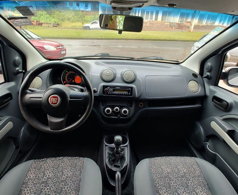 Fiat UNO VIVACE Celeb 1.0 EVO F 8V 2010/2011 RENNER AUTOMÓVEIS LAJEADO / Carros no Vale
