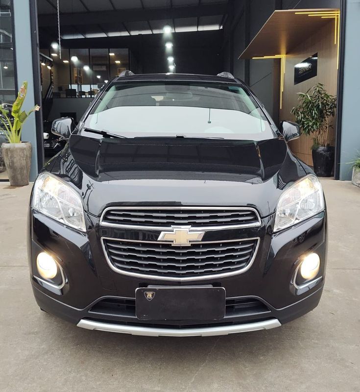 CHEVROLET TRACKER LTZ 1.8 16V 4×2 2015/2015 RENNER AUTOMÓVEIS LAJEADO / Carros no Vale