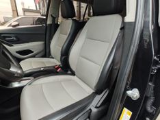 CHEVROLET TRACKER LTZ 1.8 16V 4×2 2015/2015 RENNER AUTOMÓVEIS LAJEADO / Carros no Vale