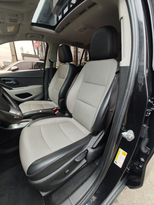 CHEVROLET TRACKER LTZ 1.8 16V 4×2 2015/2015 RENNER AUTOMÓVEIS LAJEADO / Carros no Vale