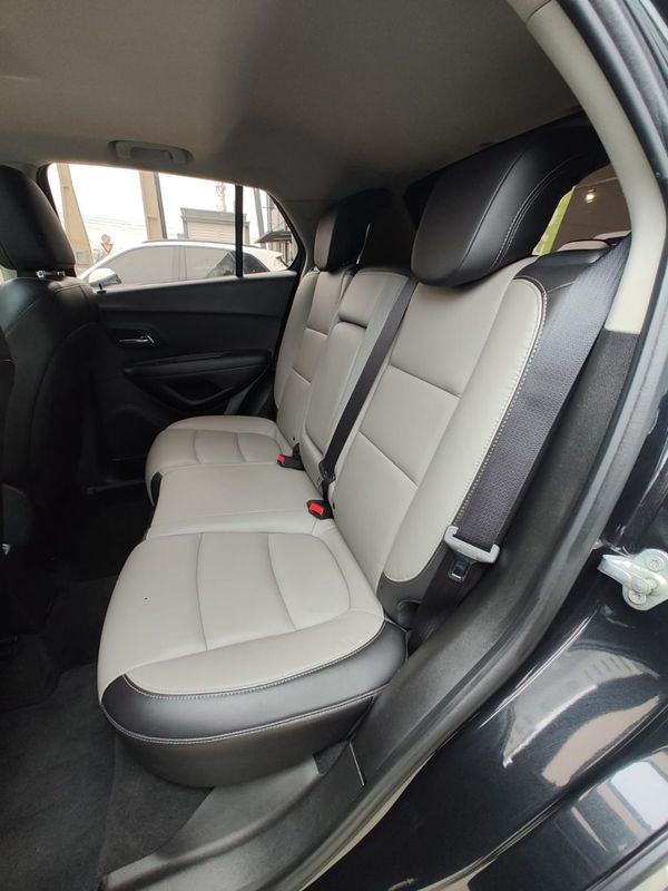 CHEVROLET TRACKER LTZ 1.8 16V 4×2 2015/2015 RENNER AUTOMÓVEIS LAJEADO / Carros no Vale