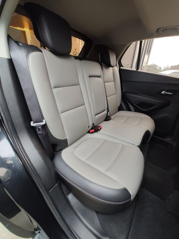 CHEVROLET TRACKER LTZ 1.8 16V 4×2 2015/2015 RENNER AUTOMÓVEIS LAJEADO / Carros no Vale