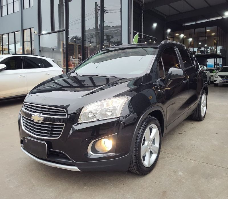 CHEVROLET TRACKER LTZ 1.8 16V 4×2 2015/2015 RENNER AUTOMÓVEIS LAJEADO / Carros no Vale