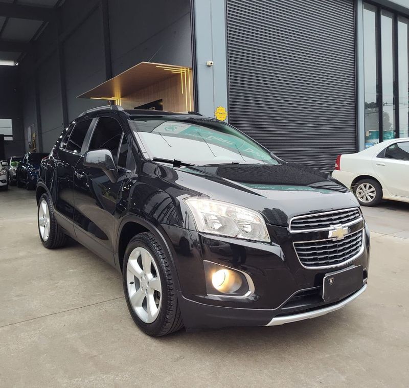 CHEVROLET TRACKER LTZ 1.8 16V 4×2 2015/2015 RENNER AUTOMÓVEIS LAJEADO / Carros no Vale