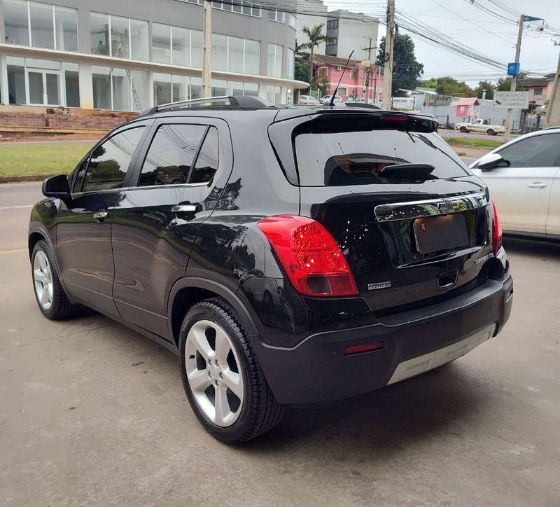 CHEVROLET TRACKER LTZ 1.8 16V 4×2 2015/2015 RENNER AUTOMÓVEIS LAJEADO / Carros no Vale