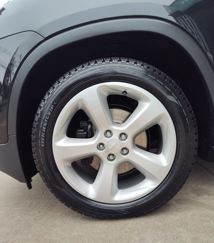 CHEVROLET TRACKER LTZ 1.8 16V 4×2 2015/2015 RENNER AUTOMÓVEIS LAJEADO / Carros no Vale