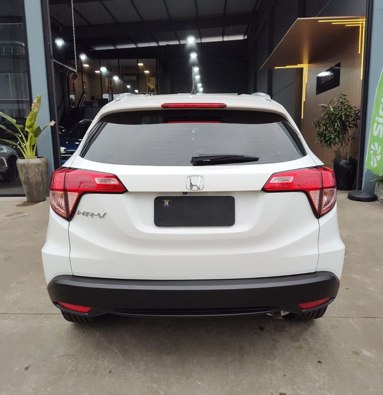 Honda HR-V EX 1.8 Flexone 16V 2016/2016 RENNER AUTOMÓVEIS LAJEADO / Carros no Vale Honda HR-V EX 1.8 Flexone 16V 2016/2016 RENNER AUTOMÓVEIS LAJEADO / Carros no Vale