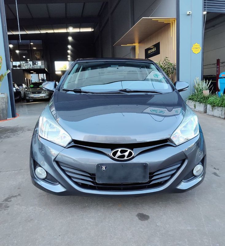 Hyundai HB20S Premium 1.6 16V 2013/2014 RENNER AUTOMÓVEIS LAJEADO / Carros no Vale Hyundai HB20S Premium 1.6 16V 2013/2014 RENNER AUTOMÓVEIS LAJEADO / Carros no Vale
