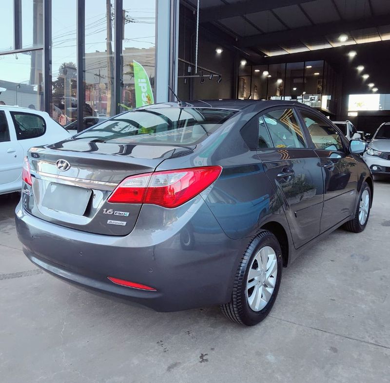 Hyundai HB20S Premium 1.6 16V 2013/2014 RENNER AUTOMÓVEIS LAJEADO / Carros no Vale Hyundai HB20S Premium 1.6 16V 2013/2014 RENNER AUTOMÓVEIS LAJEADO / Carros no Vale