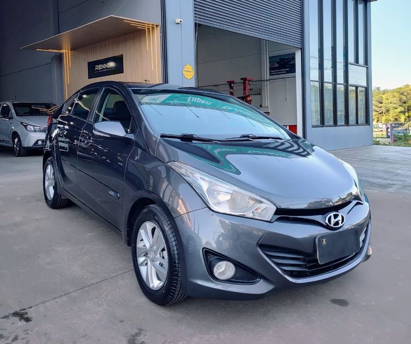 Hyundai HB20S Premium 1.6 16V 2013/2014 RENNER AUTOMÓVEIS LAJEADO / Carros no Vale Hyundai HB20S Premium 1.6 16V 2013/2014 RENNER AUTOMÓVEIS LAJEADO / Carros no Vale