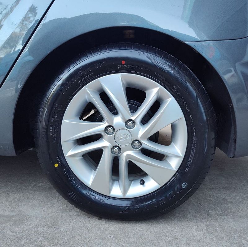 Hyundai HB20S Premium 1.6 16V 2013/2014 RENNER AUTOMÓVEIS LAJEADO / Carros no Vale Hyundai HB20S Premium 1.6 16V 2013/2014 RENNER AUTOMÓVEIS LAJEADO / Carros no Vale