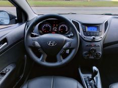 Hyundai HB20S Premium 1.6 16V 2013/2014 RENNER AUTOMÓVEIS LAJEADO / Carros no Vale