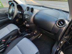 Nissan MARCH SV 1.6 16V Fuel 2013/2014 RENNER AUTOMÓVEIS LAJEADO / Carros no Vale