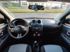 Nissan MARCH SV 1.6 16V Fuel 2013/2014 RENNER AUTOMÓVEIS LAJEADO / Carros no Vale