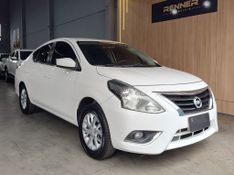 Nissan VERSA SL 1.6 16V Fuel Mec. 2015/2016 RENNER AUTOMÓVEIS LAJEADO / Carros no Vale