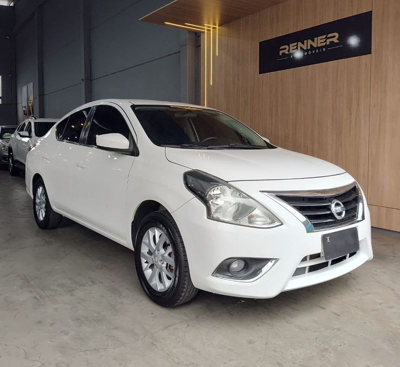 Nissan VERSA SL 1.6 16V Fuel Mec. 2015/2016 RENNER AUTOMÓVEIS LAJEADO / Carros no Vale Nissan VERSA SL 1.6 16V Fuel Mec. 2015/2016 RENNER AUTOMÓVEIS LAJEADO / Carros no Vale