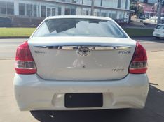 Toyota ETIOS XLS Sedan 1.5 16V 2017/2018 RENNER AUTOMÓVEIS LAJEADO / Carros no Vale