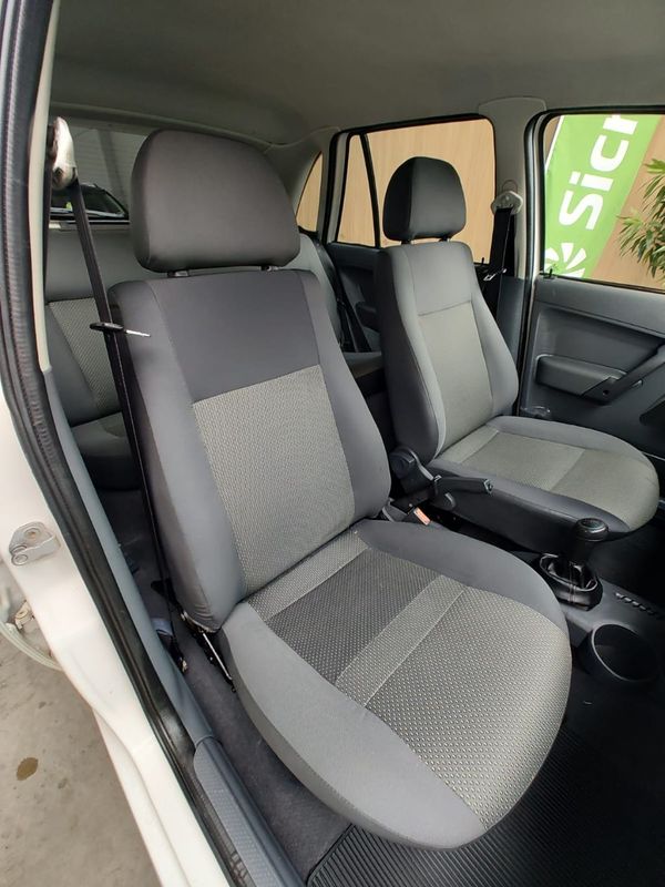 VOLKSWAGEN Gol City (Trend)/Titan 1.0 T 8V 2008/2009 RENNER AUTOMÓVEIS LAJEADO / Carros no Vale