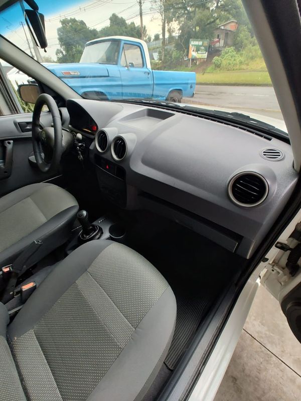 VOLKSWAGEN Gol City (Trend)/Titan 1.0 T 8V 2008/2009 RENNER AUTOMÓVEIS LAJEADO / Carros no Vale