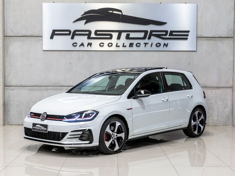 VOLKSWAGEN GOLF 2.0 350 TSI GTI DSG 2019/2019 PASTORE CAR COLLECTION BENTO GONÇALVES / Carros no Vale VOLKSWAGEN GOLF 2.0 350 TSI GTI DSG 2019/2019 PASTORE CAR COLLECTION BENTO GONÇALVES / Carros no Vale