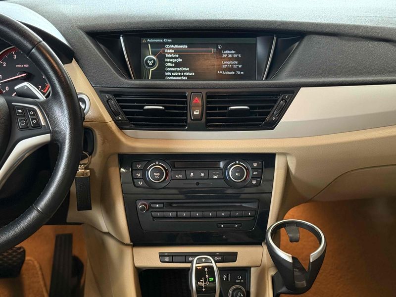 BMW X1 2.0 16V TURBO ACTIVEFLEX SDRIVE20I X-LINE 2015/2015 LEHMEN VEÍCULOS VENÂNCIO AIRES / Carros no Vale