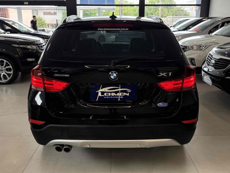 BMW X1 2.0 16V TURBO ACTIVEFLEX SDRIVE20I X-LINE 2015/2015 LEHMEN VEÍCULOS VENÂNCIO AIRES / Carros no Vale