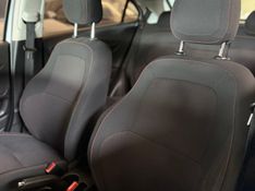CHEVROLET ONIX 1.4 MPFI LT 8V 2015/2015 LEHMEN VEÍCULOS VENÂNCIO AIRES / Carros no Vale