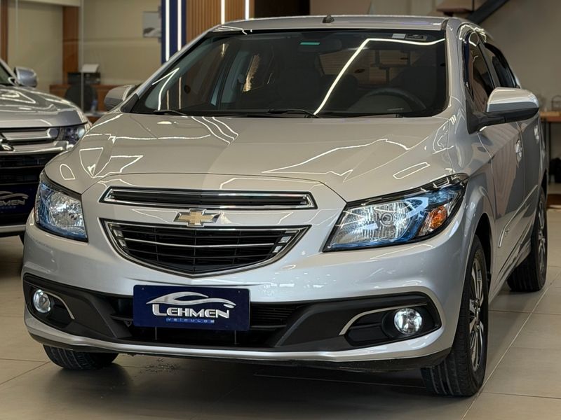 CHEVROLET ONIX 1.4 MPFI LTZ 8V 2016/2016 LEHMEN VEÍCULOS VENÂNCIO AIRES / Carros no Vale